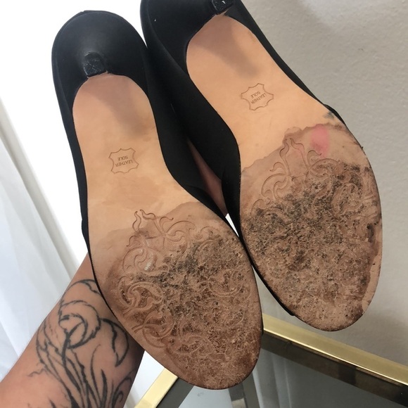 Kenneth Cole reaction satin kitten heel pumps - Picture 8 of 12